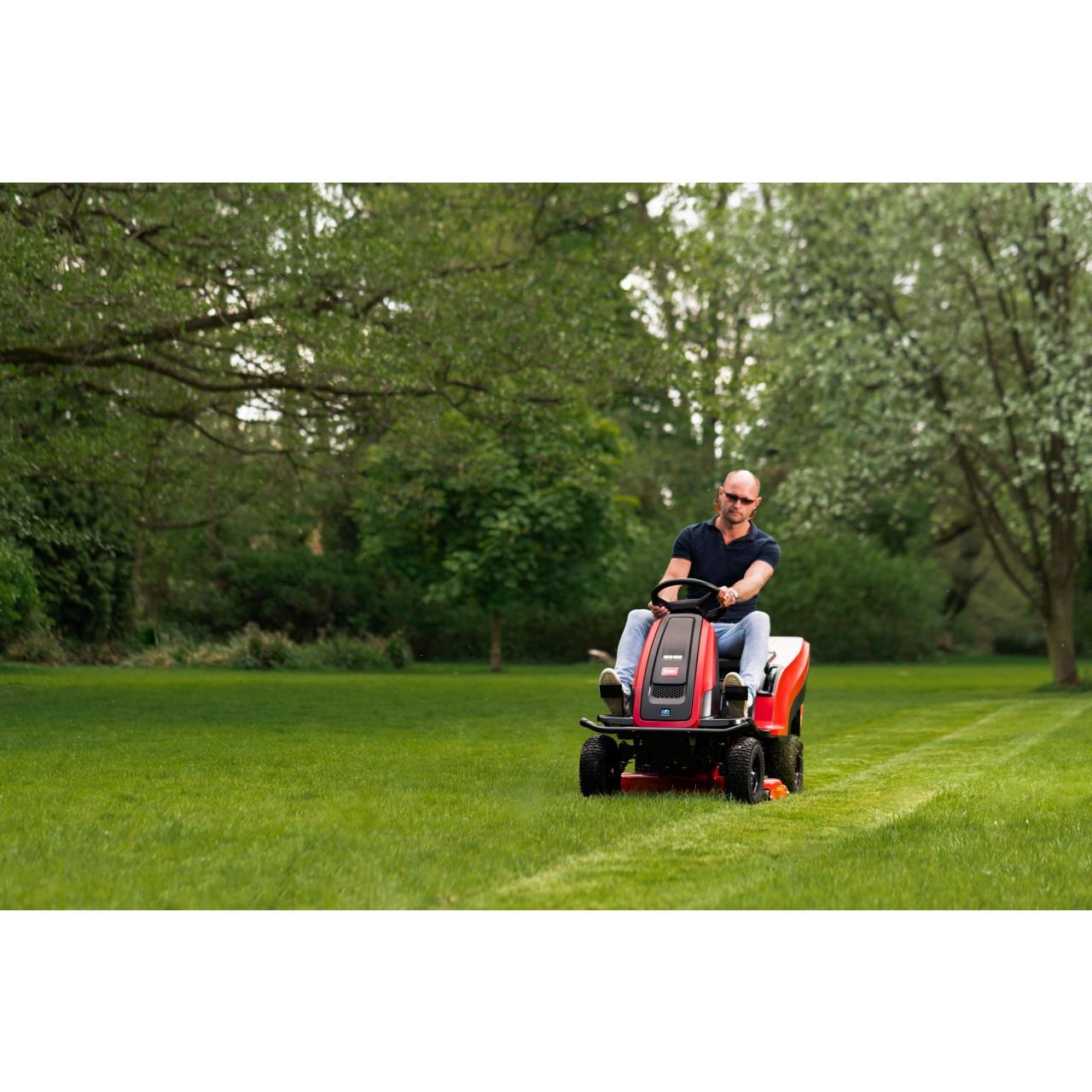 Heckauswerfer-Aufsitzmäher ES3200DC - 72 V - 81 cm - inkl. Akku und Ladegerät